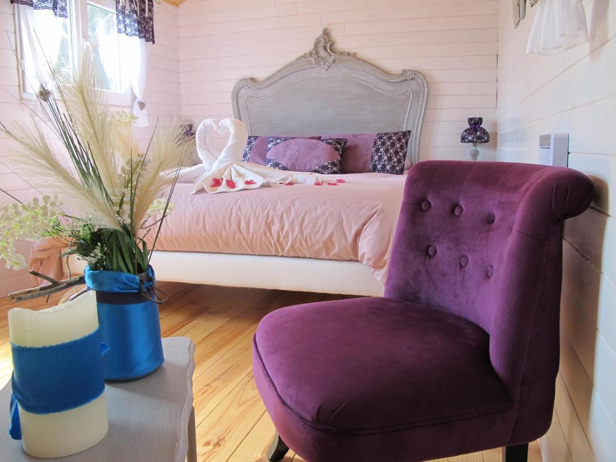 L'Oustau De Bigatie Bed & Breakfast Lambesc Ngoại thất bức ảnh