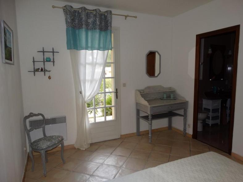 L'Oustau De Bigatie Bed & Breakfast Lambesc Ngoại thất bức ảnh