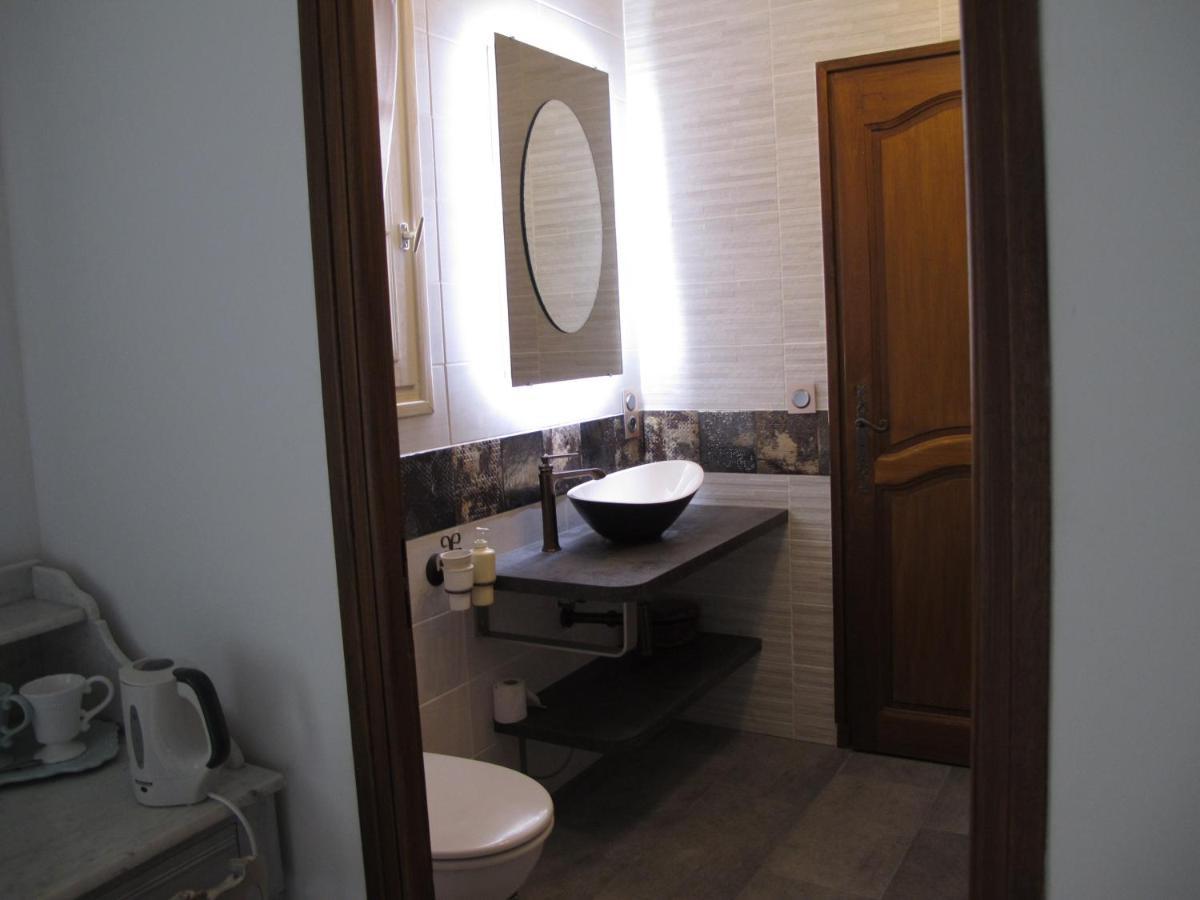 L'Oustau De Bigatie Bed & Breakfast Lambesc Ngoại thất bức ảnh
