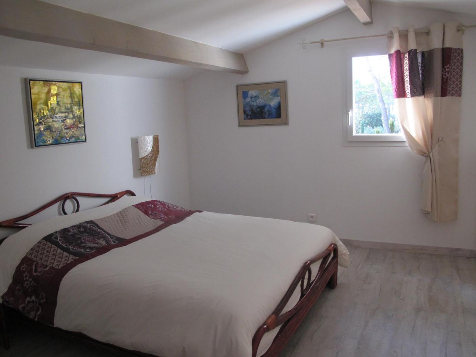 L'Oustau De Bigatie Bed & Breakfast Lambesc Ngoại thất bức ảnh